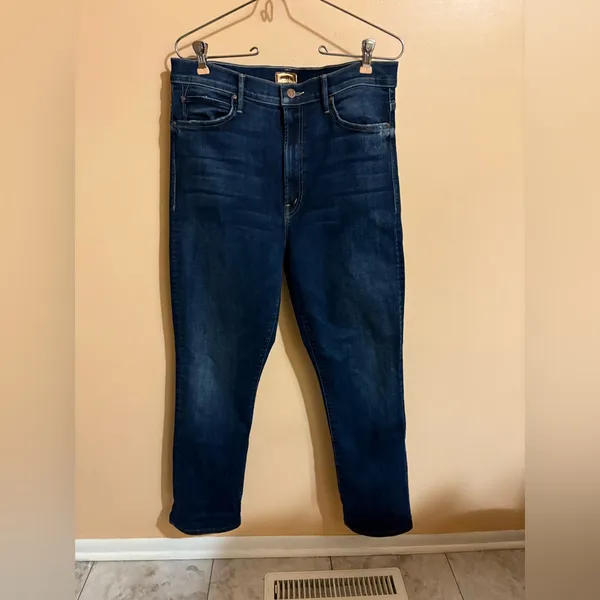 Mother Swooner Rascal Ankle Jeans in Don’t Mind Me - Image 4