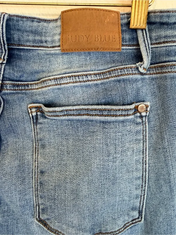 Judy Blue Boot Cut medium wash jeans, 10" rise, size 30 (11) - Image 11