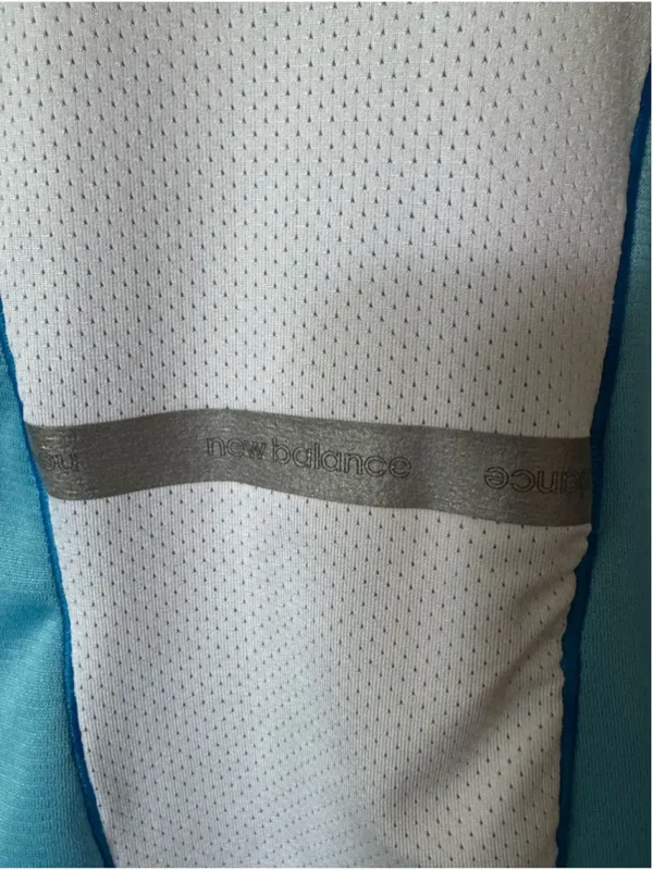New Balance Fitted Turquoise Cap Sleeve Athletic Tee size large - Image 6