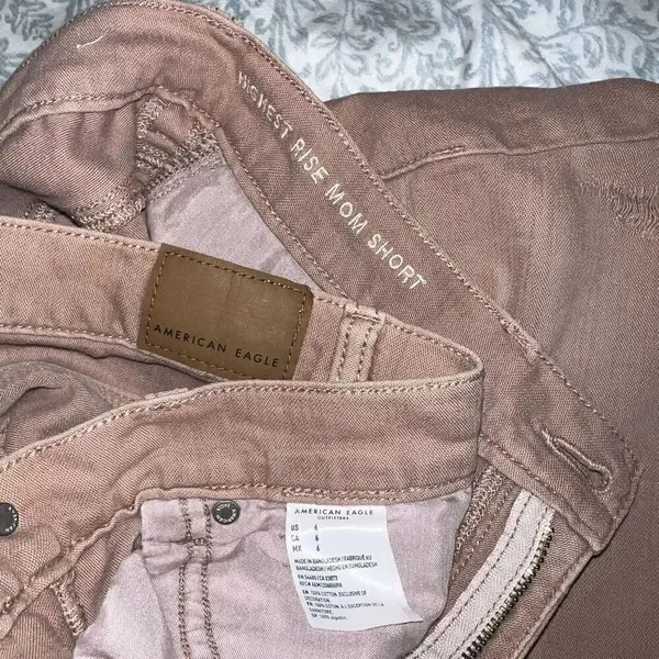 AE American Eagle High highest Rise Mom Short Shorts Distressed Old Rose size 6 - Image 3
