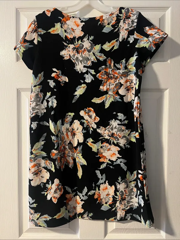 Boohoo Black Floral Mini Dress with Orange and Cream Blooms - Image 6