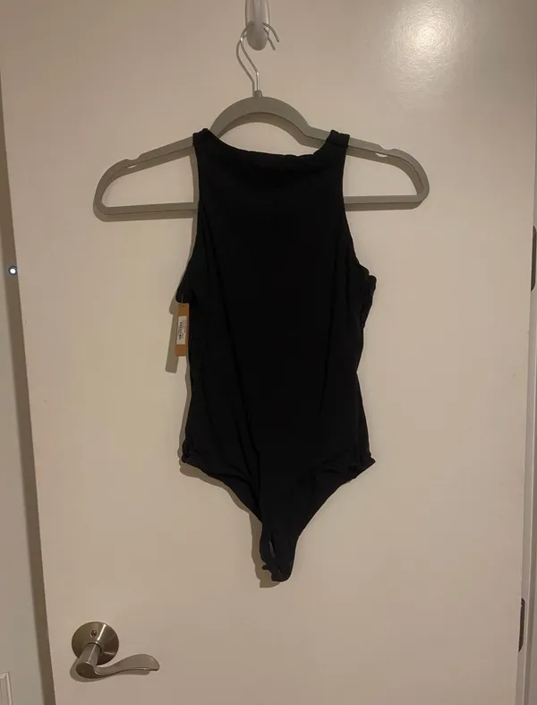 SKIMS NWT Fits Everybody High Neck Bodysuit M Onyx - Image 4