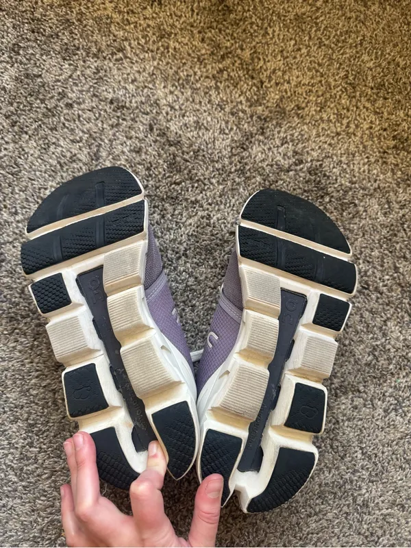 On Running Women’s Cloudflyer 4 Low Top Sneakers - Image 10
