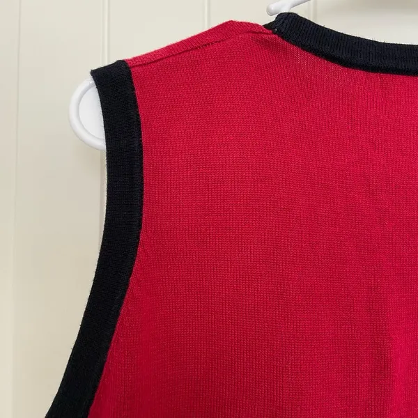 EUC | Dress Barn women’s red‎ black floral beaded sweater vest — petite medium - Image 5