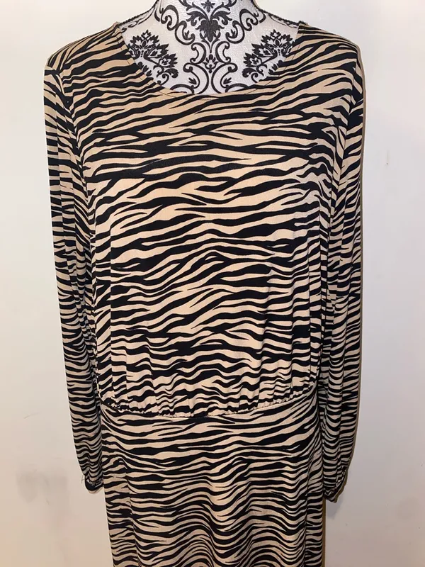 LOFT Animal Print Long Sleeve Maxi Dress Size 14 Stretch Like New - Image 4