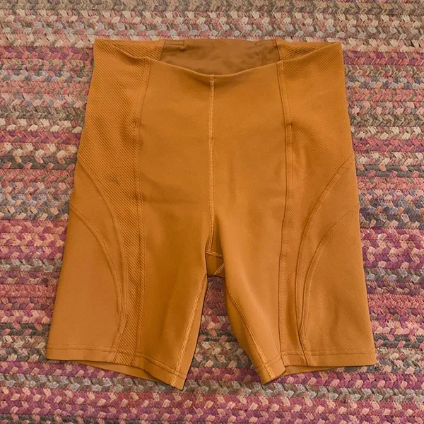 Nwot Lululemon Ribbed High Rise Yoga Bike Shorts - Image 2