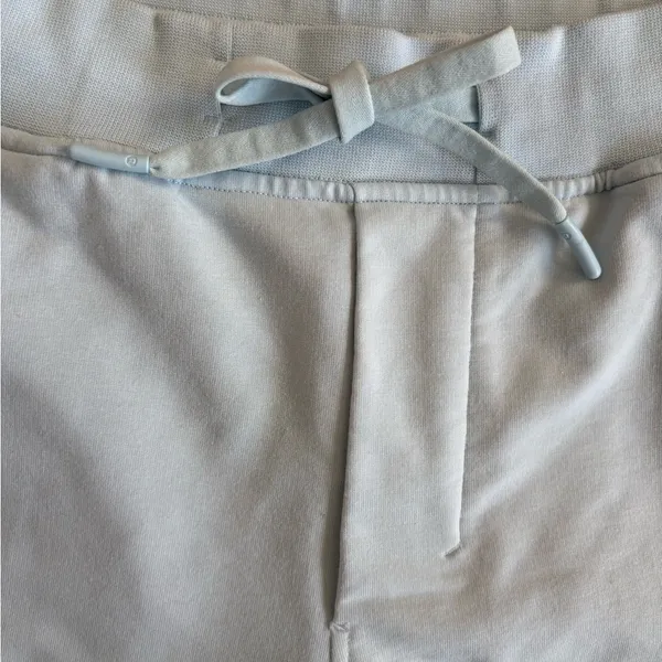 lululemon athletica Men's Soft Gray Joggers - Image 3