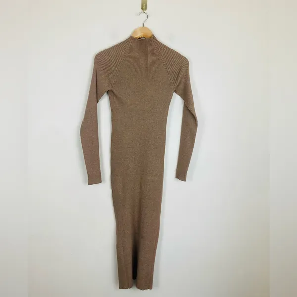 NWT Quince EcoKnit Ribbed Mick Neck Midi sweater dress in warm taupe colorway S - Image 5