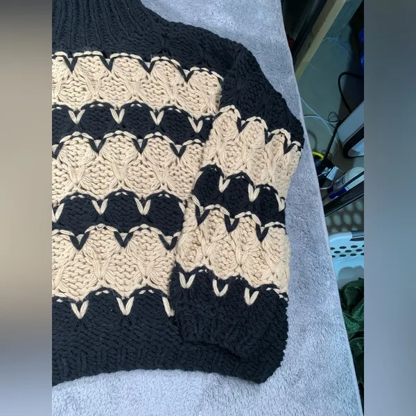 POL Chunky Knit Black and Tan Sweater large turtleneck - Image 3