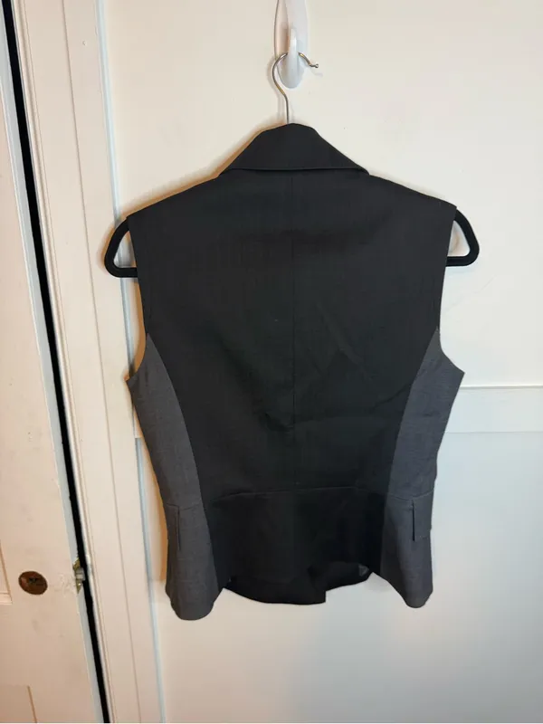 Karen Millen Gray and Black Structured Double Breasted Wool Zip Up Vest - Image 5