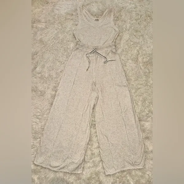 NEW Free people wait a minute Oatmeal Combo Jumpsuit sz M - Image 6