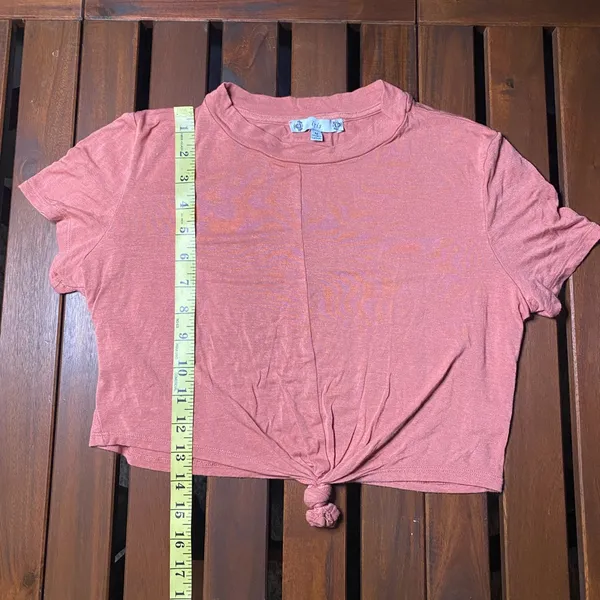 Iris Women's Pink Crop Top size M - Image 4