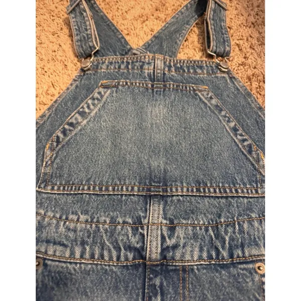 Universal Threads Denim Overalls Women's Size 6 Distressed Frayed Hem Overalls - Image 3