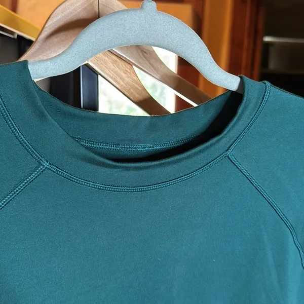 Lululemon Rest Less Pullover Nile Blue Seamless Thumbhole Running Top Size 6 - Image 5
