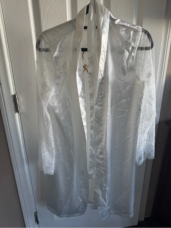 Women's Satin & Lace Robe - White - Image 4