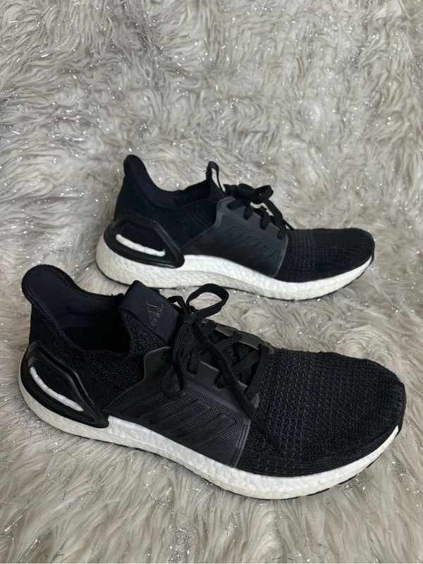 Adidas Ultraboost Black/White Women’s Knit Running Sneakers Size US 8.5 UK7 - Image 2