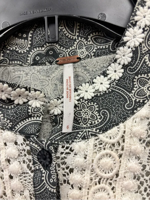 Free people boho floral lace midi dress long sleeve size 6 - Image 4