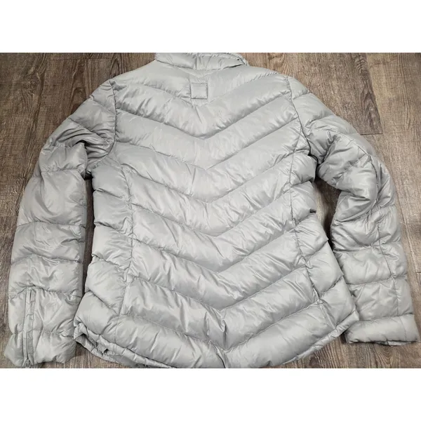 Gap Women's Small Gray down-filled full zip + snap mock-neck puffer jacket - Image 5