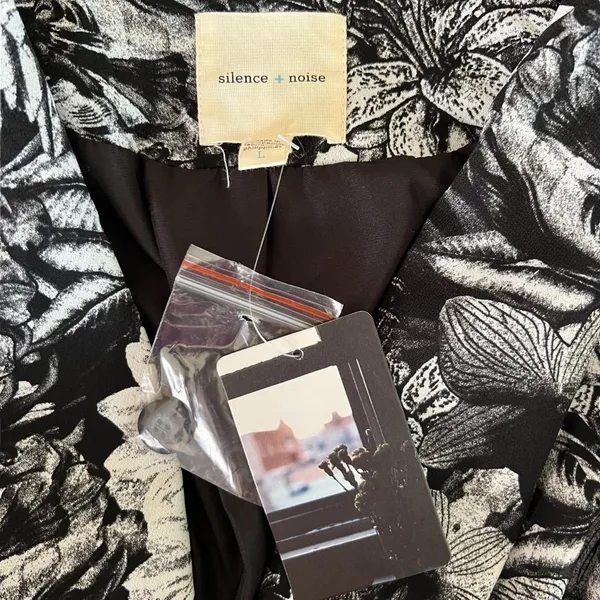 urban outfitters silence + noise Blazer lightweight abstract floral size Large - Image 5