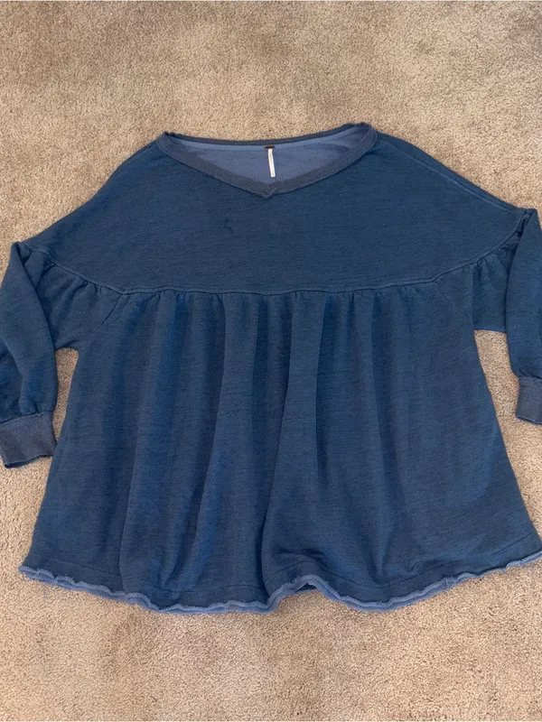 Women’s Navy Free People Prudence Pullover Size: L - Image 2