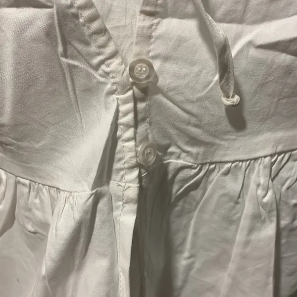 Chocolate USA, white shirt, deep V in the back with a tie NWT - Image 3