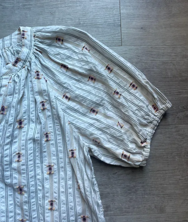 Loft Striped Embroidered Puff Sleeves Blouse Size L - Image 5