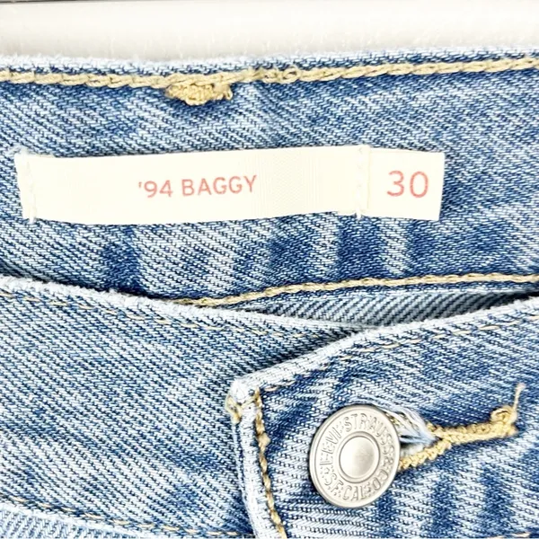 LEVI’S ‘94 Baggy 100% Cotton Light Wash Ripped High Rise Jeans, Size 30 - Image 3