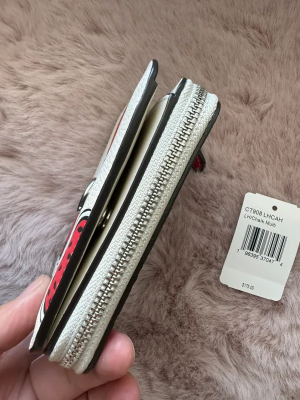 Coach Billfold Wallet With Strawberry Print - Image 4