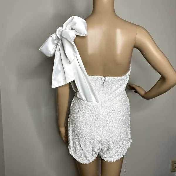 Bella & Bloom Sequin Satin Shoulder Tie Romper White Size M - Image 3