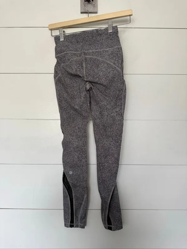 Lululemon Women’s 2 Invigorate 7/8 Tight Sea Spray Pants Ankle Athletic - Image 2