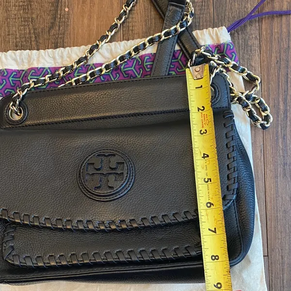 Tory Burch Marion Black Leather Shoulder Bag with Gold Chain - Image 13