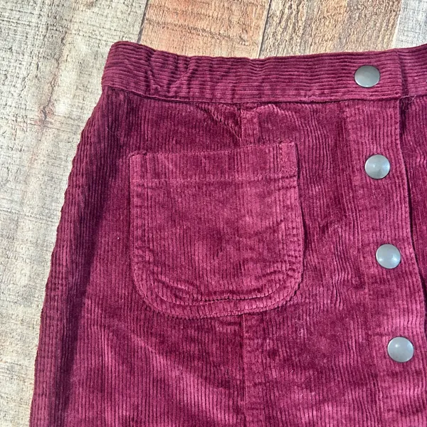Brandy Melville Burgundy Corduroy Button Mini Skirt Medium Dark Academia NWT - Image 4