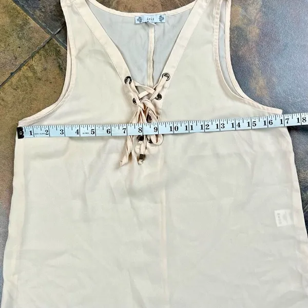 Iris Cream Sleeveless Lace Up Tank Top Medium - Image 5