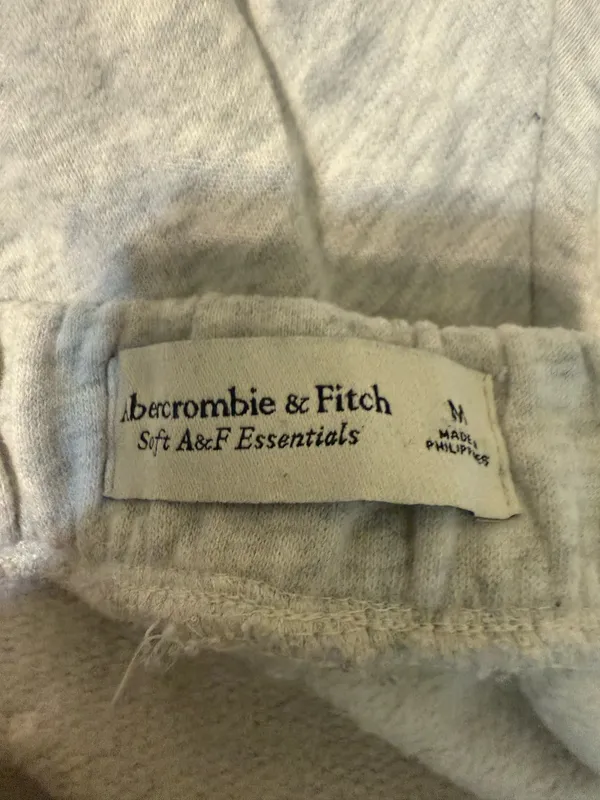 Abercrombie and Fitch Cargo Sweatpants - Image 2