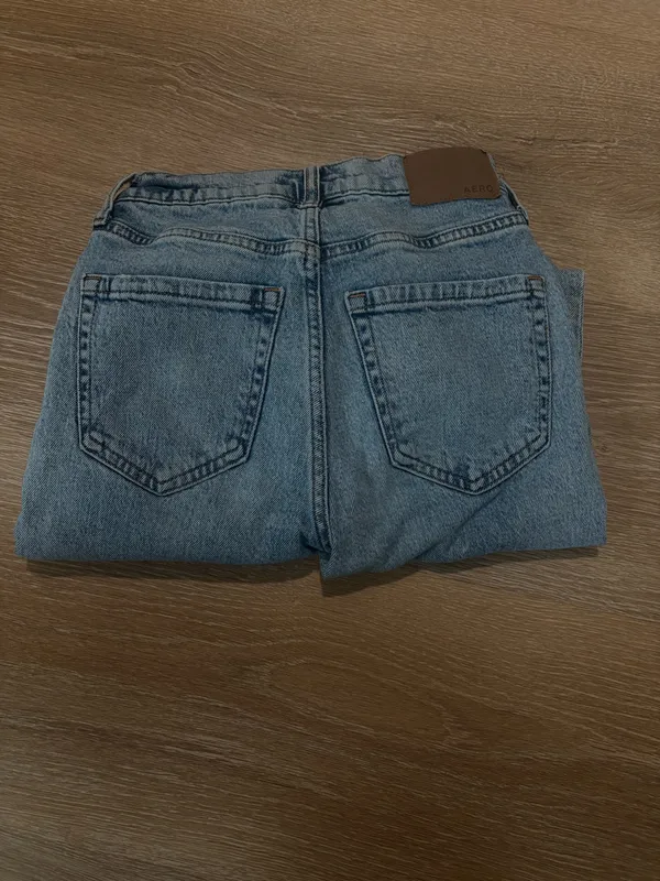 Aeropostale Jeans Distressed - Image 2