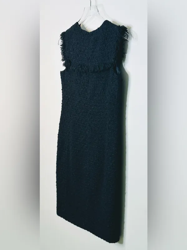 Akris Punto Black Wool Blend Boucle Tweed Sleeveless Dress - Image 6