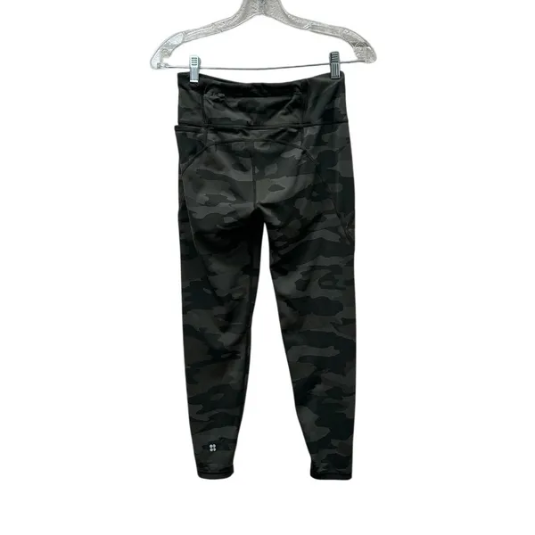Sweaty Betty Power 7/8 Length leggings in a green camo print size S - Image 2