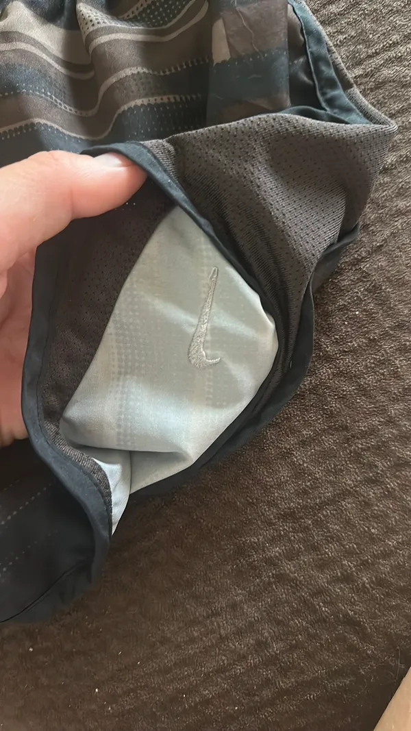 Nike light weight shorts Xs - Image 5