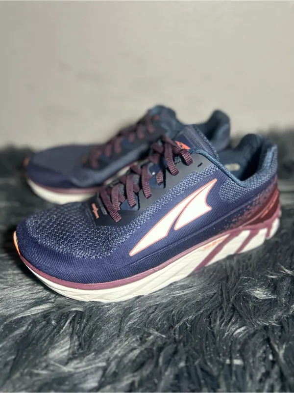 Altra Torin 4 Plush Road-Running Sneakers Navy Size 9 - Image 3