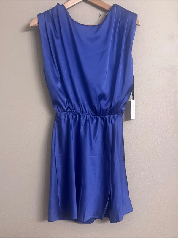 ASTR Strong Shoulder Satin Mini Dress - Image 2