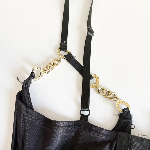 Vintage Womens Black Satin Chain Link Garter Belt Bondage Rave Goth Punk Corset - Image 6
