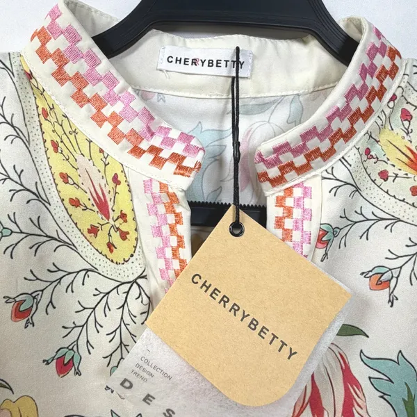 CHERYBETTY Babydoll Blouse Floral Paisley Puff Sleeve Embroidered Trim Cream‎ L - Image 2