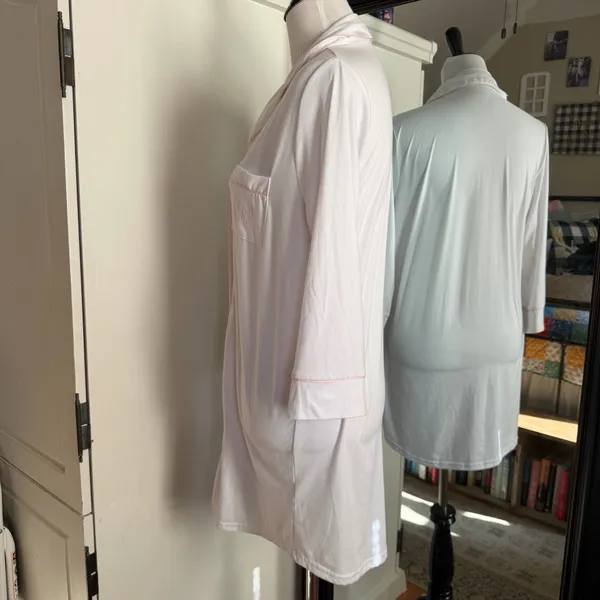 Rae Dunn Medium White Bride Sleep Shirt - Image 3