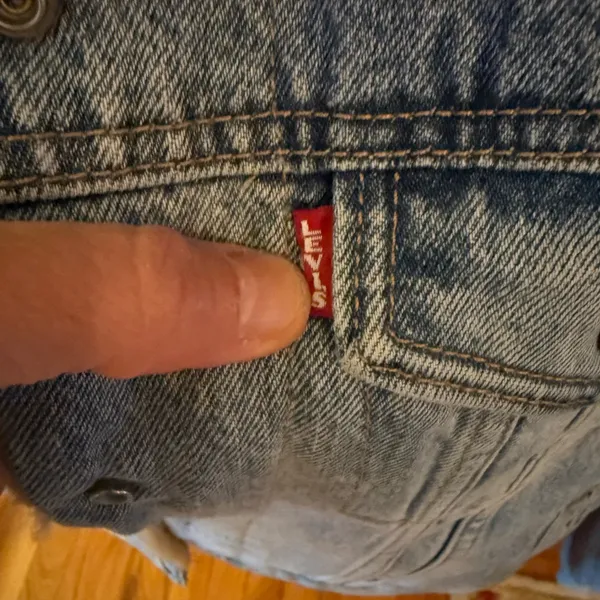 Levi's Denim Reversible Trucker Jacket with Faux fur Lining - Image 4
