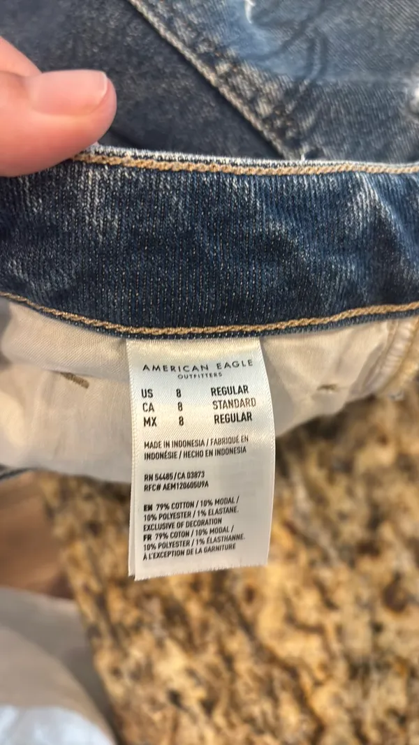 American Eagle Jeans - Image 4