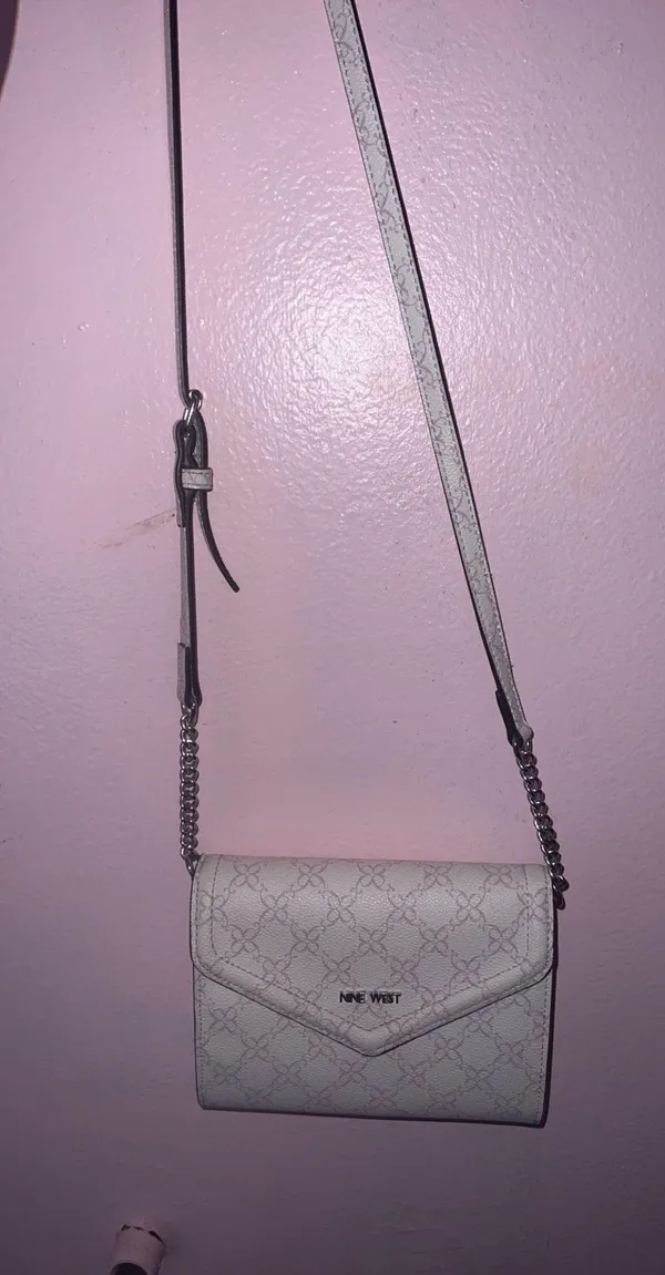 Crossbody - Image 2