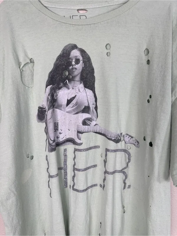 H.E.R. Green Distressed Tee Shirt Womens 2X Casual Band T Oversized Short Sleeve - Image 7