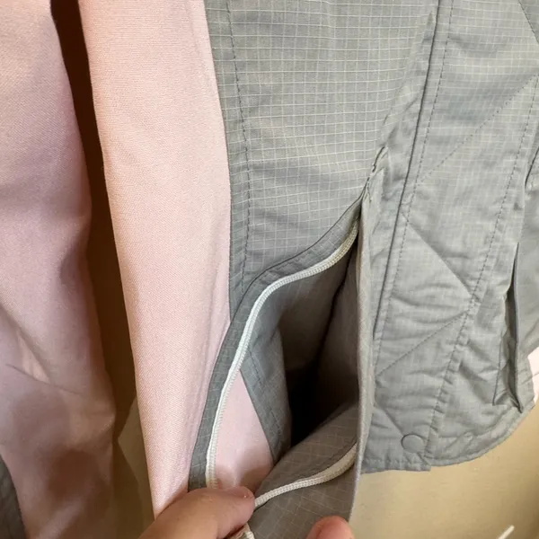 Hollister All Weather Hooded Windbreaker Jacket Size M Gray Pink - Image 5
