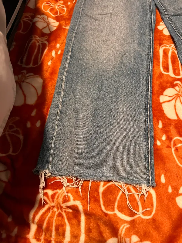 American Eagle outfitters dad fit baggy jeans - Image 2