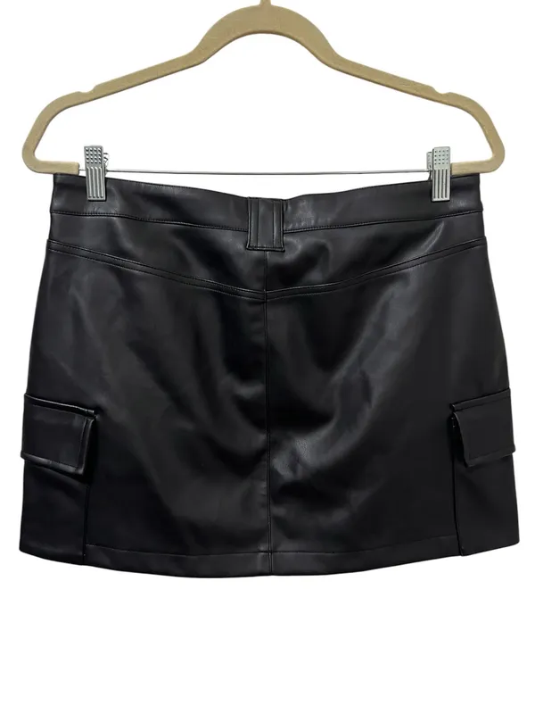 NEW Steve Madden Black Leather Utility Skirt M Vegan - Image 6